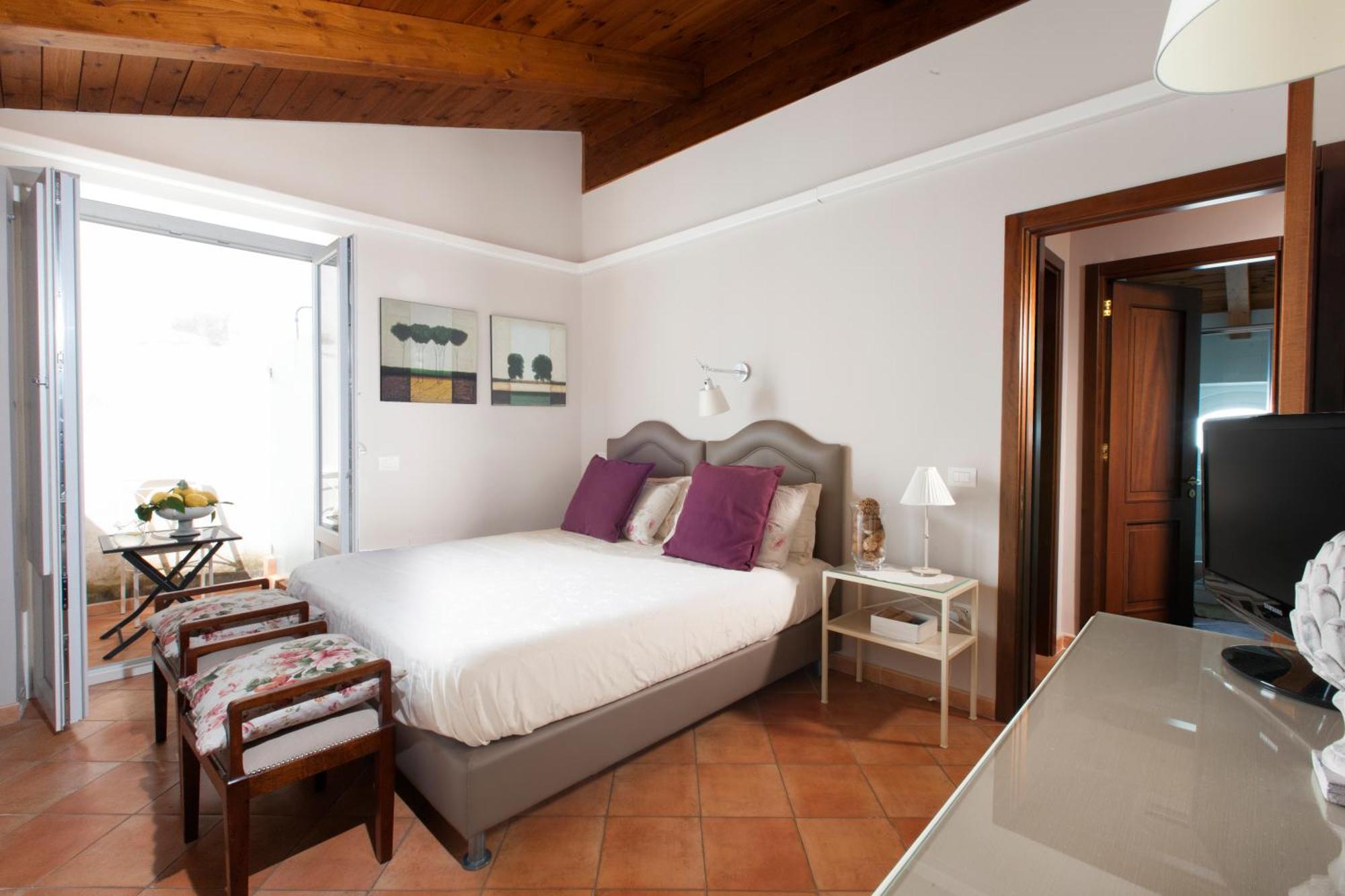 Amore Rentals - Appartamento Terrazza Tasso Sorrento Bagian luar foto
