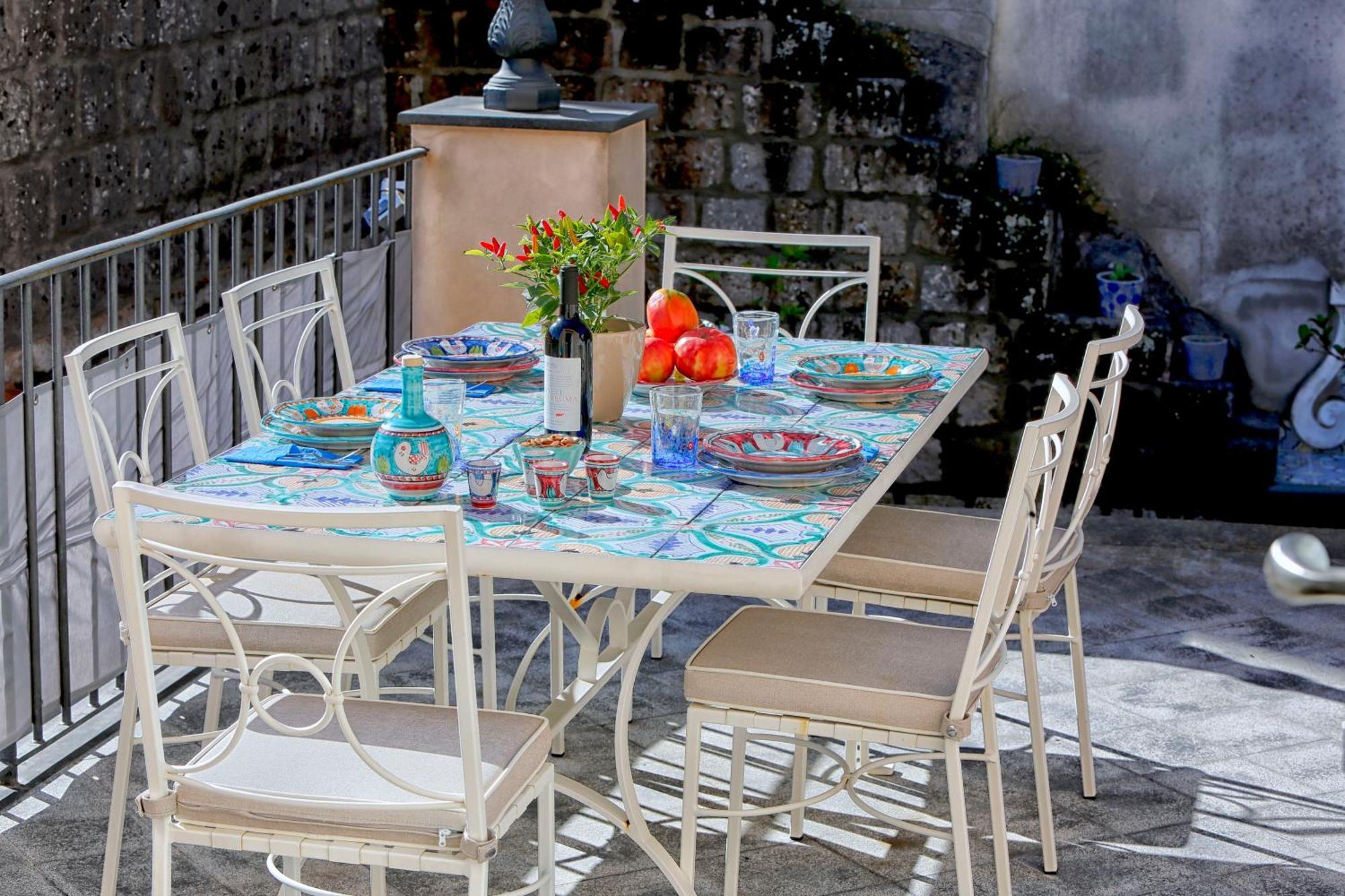 Amore Rentals - Appartamento Terrazza Tasso Sorrento Bagian luar foto